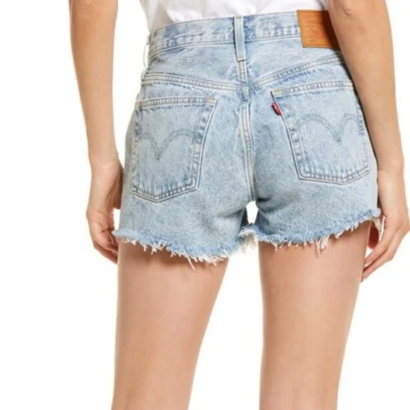 Levi's 501 Distressed Jeans Denim Shorts - Picture 3 of 9